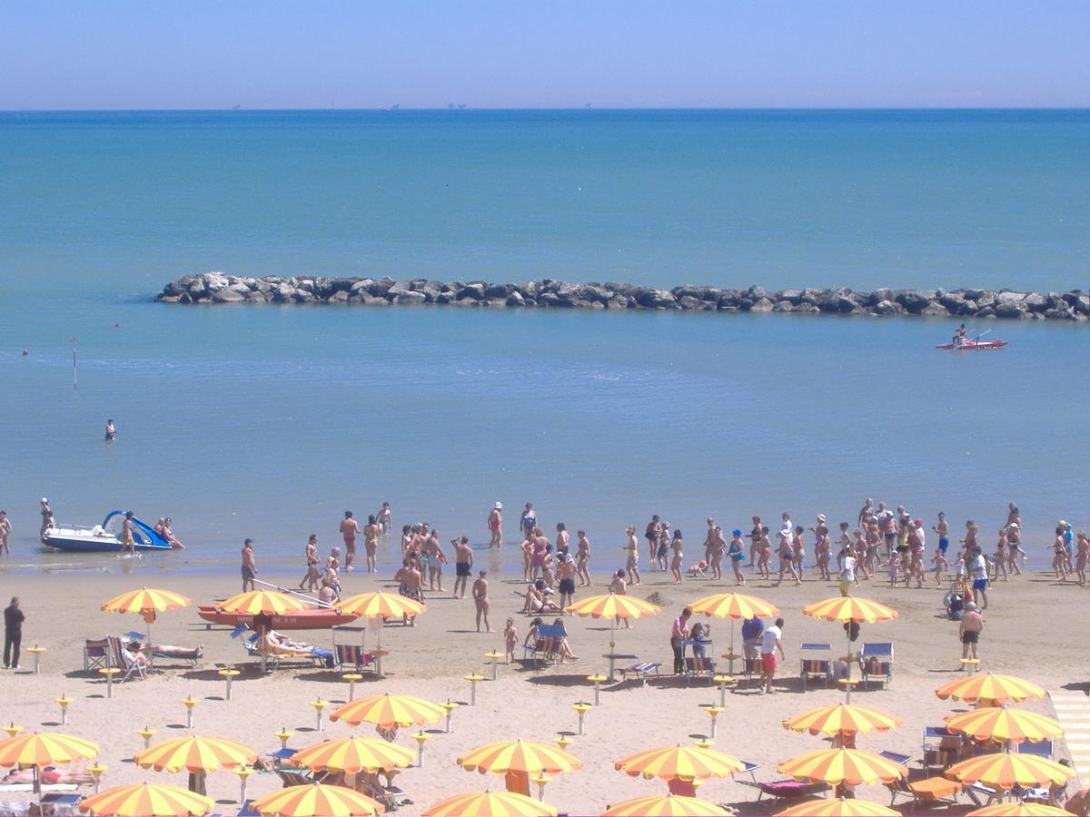 Hotel Ristoro Bellaria-Igea Marina Exterior photo
